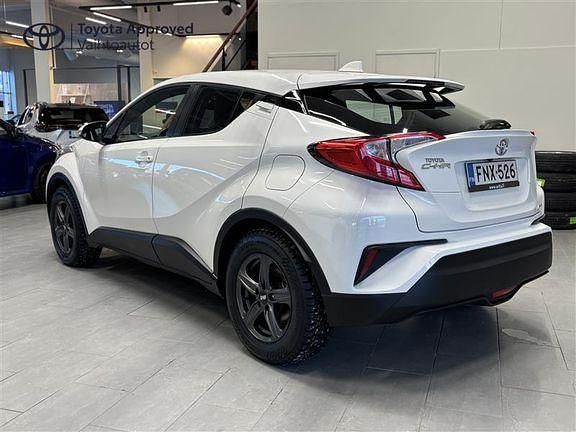 Käytetty Toyota C-HR Multidrive S 114 HP (83 kW) 2019 Valkoinen Katumaasturi