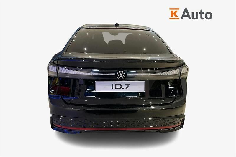 Uusi VW ID.7 GTX 246 kW (335 HP) 2026 Met. musta Viistoperä