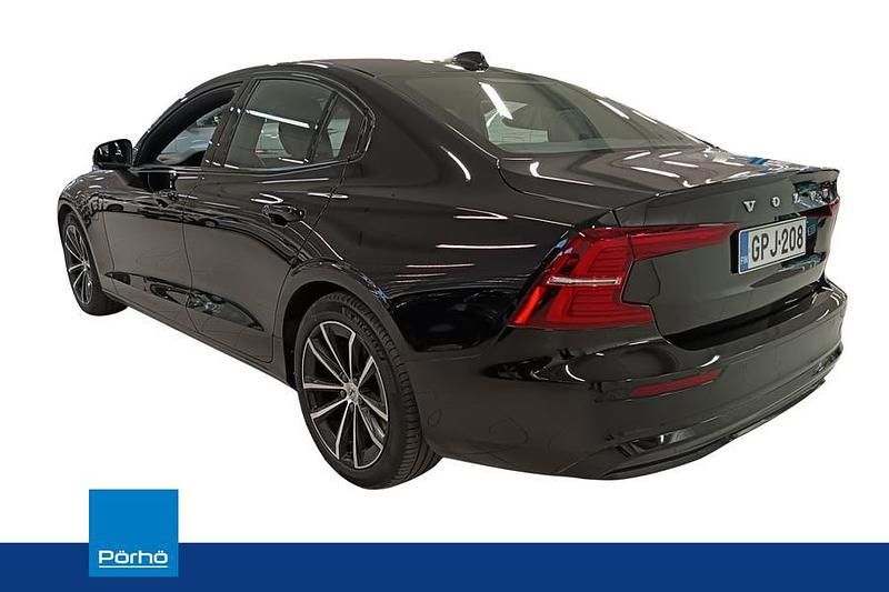 Käytetty Volvo S60 Performance 456 HP (335 kW) 2023 Musta Sedan