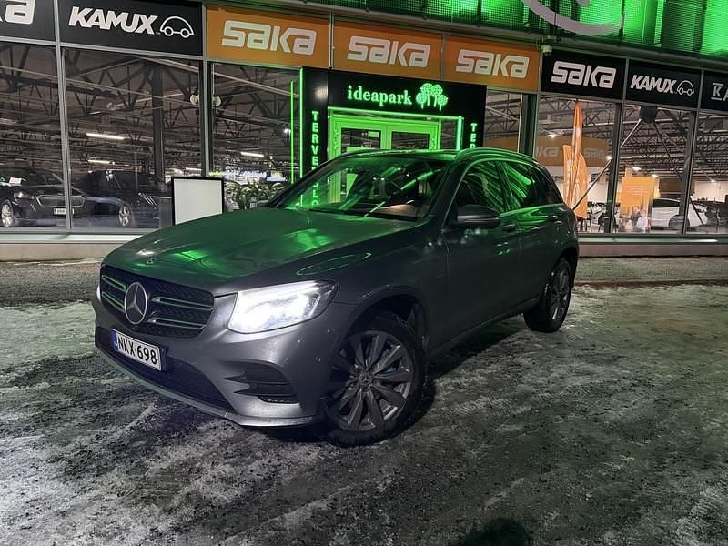 Käytetty Mercedes GLC350 Business 211 HP (155 kW) 2017 Katumaasturi
