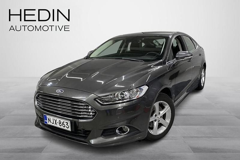 Käytetty Ford Mondeo Trend 160 HP (117 kW) 2015 Harmaa Viistoperä