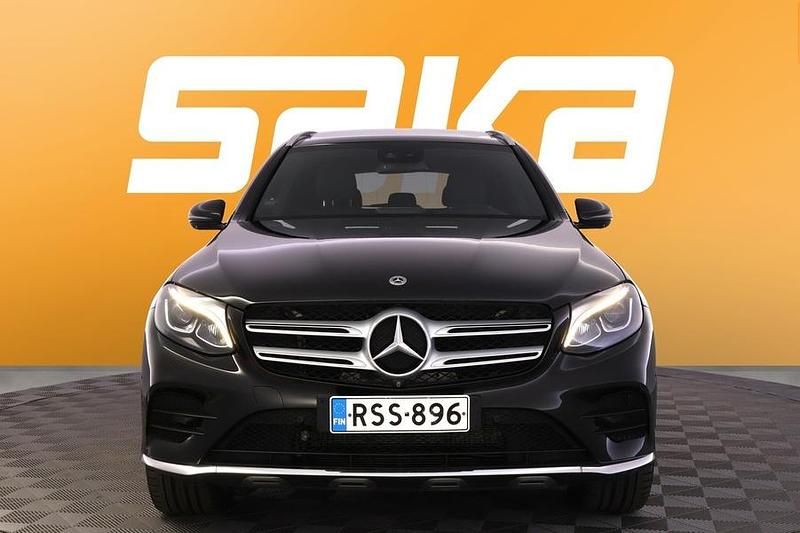 Käytetty Mercedes GLC350 Business 211 HP (155 kW) 2017 Katumaasturi