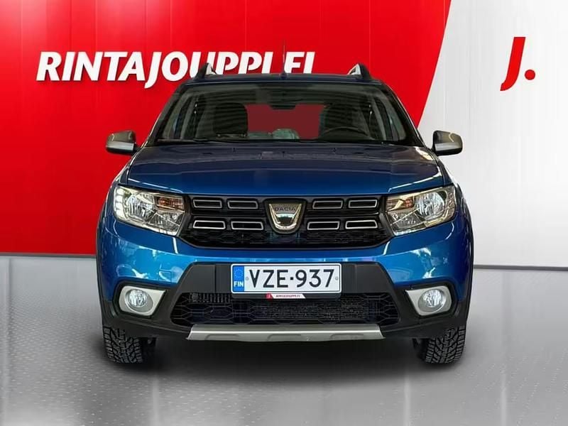 Käytetty Dacia Sandero Stepway 90 HP (66 kW) 2017 Sininen Viistoperä
