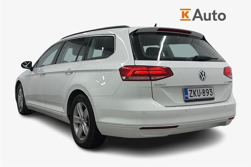 Käytetty VW Passat Comfortline 150 HP (110 kW) 2016 Valkoinen Farmari