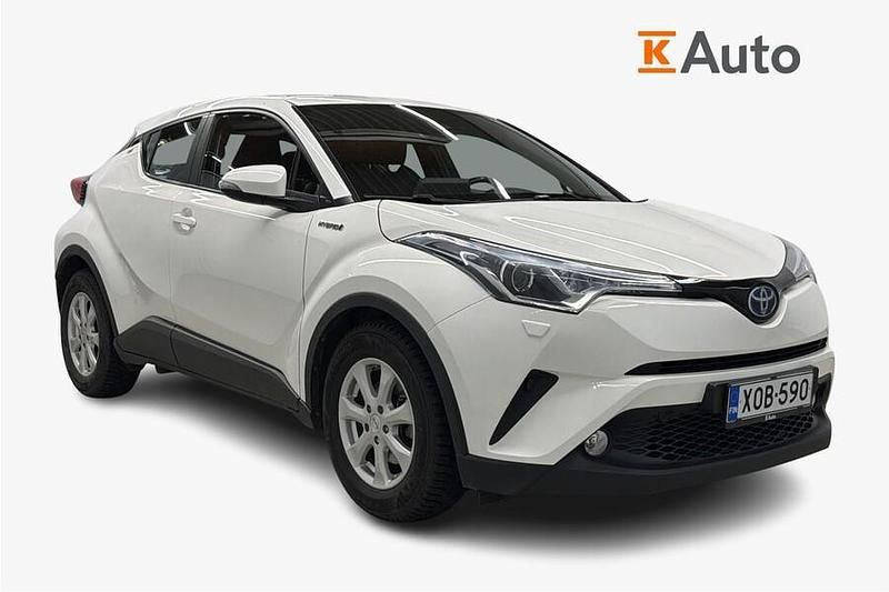 Valkoinen Käytetty 2017 Toyota C-HR Active Katumaasturi | 18 490 € (Perustarjous) - Kuva 1/3