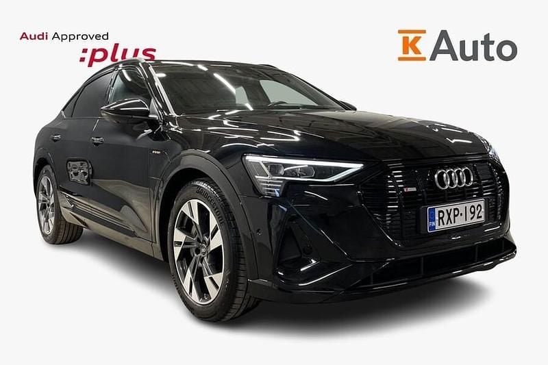 Käytetty Audi e-tron Sportback S-Line 300 kW (408 HP) 2022 Musta Katumaasturi