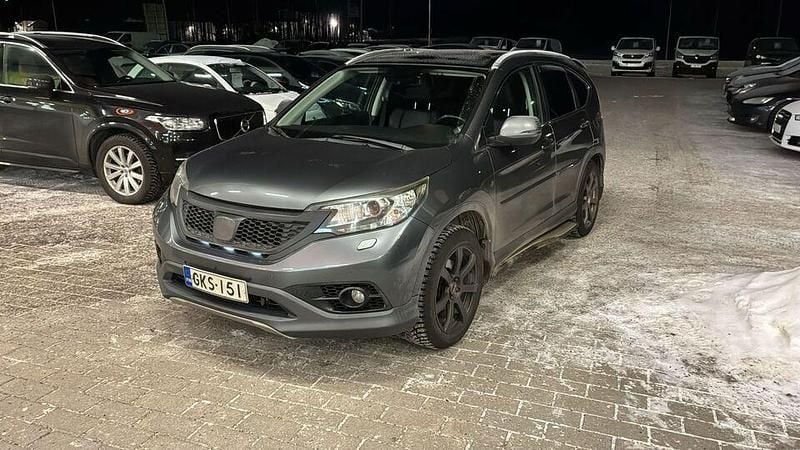 Käytetty Honda CR-V Executive 150 HP (110 kW) 2013 Katumaasturi