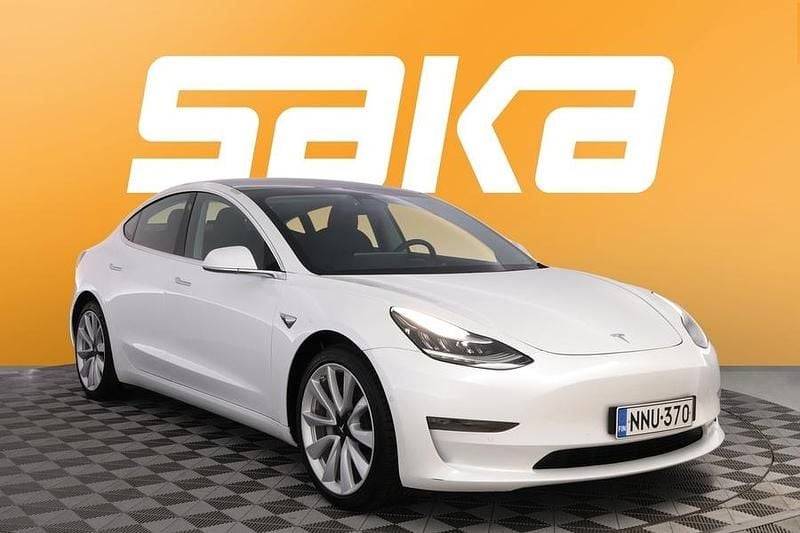 Käytetty 2019 Tesla Model 3 Sedan | 23 690 € (Perustarjous) - Kuva 1/3