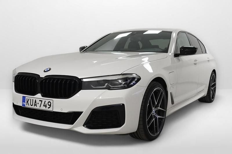 Käytetty BMW 530e M Sport 292 HP (214 kW) 2021 Valkoinen Sedan