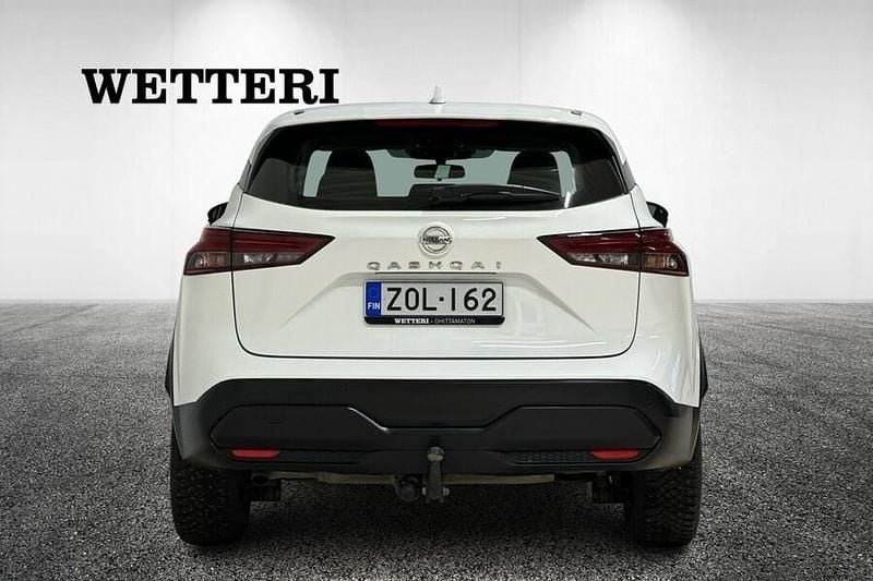 Käytetty Nissan Qashqai Visia 140 HP (102 kW) 2022 Valkoinen Katumaasturi