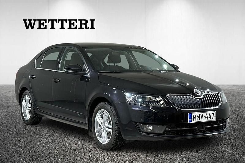Käytetty Skoda Octavia Style 150 HP (110 kW) 2017 Musta Viistoperä
