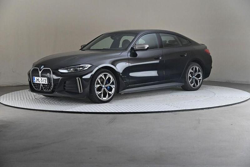 Käytetty 2022 BMW i4 Performance Sedan | 37 500 € (Supertarjous) - Kuva 1/4