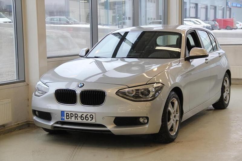 Käytetty BMW 116 136 HP (100 kW) 2012 Hopea Viistoperä