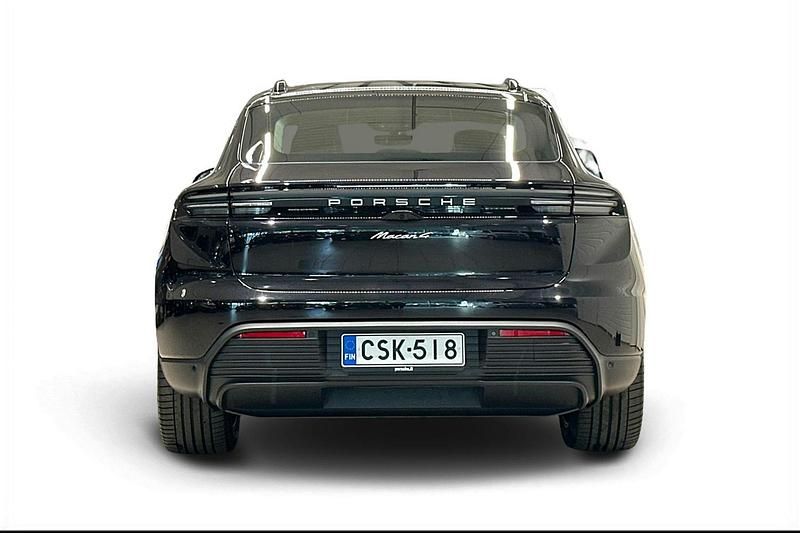 Käytetty Porsche Macan 300 kW (408 HP) 2025 Musta Katumaasturi