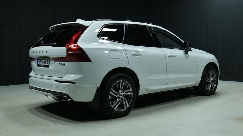 Käytetty Volvo XC60 R-Design 392 HP (288 kW) 2020 Valkoinen Katumaasturi