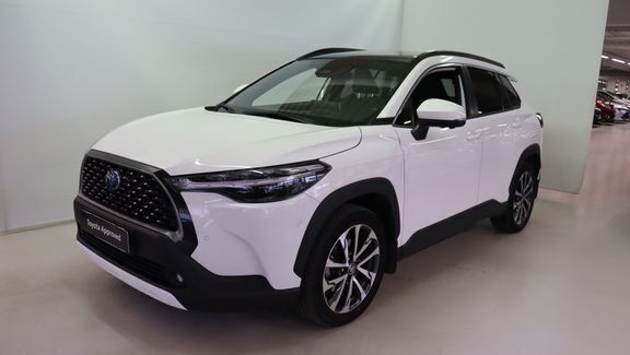 Valkoinen Käytetty 2023 Toyota Corolla Cross Premium Katumaasturi | 41 900 € (Perustarjous) - Kuva 1/4