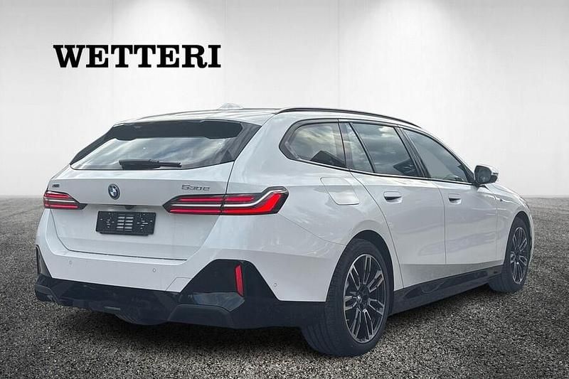 Uusi BMW 530e Comfort Edition 299 HP (219 kW) 2025 Farmari