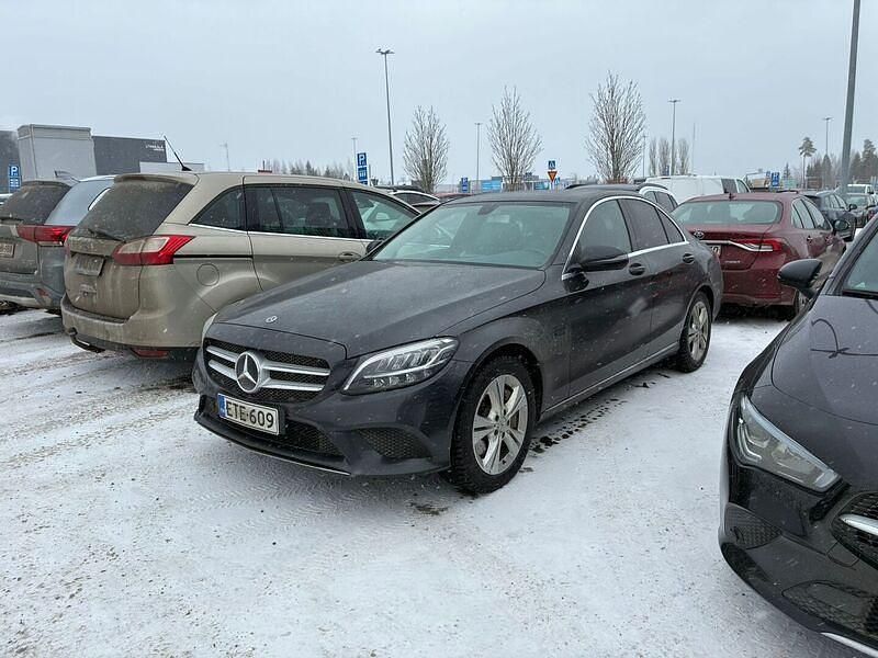 Käytetty Mercedes C300e Business 211 HP (155 kW) 2020 Sedan