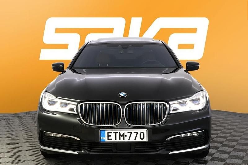 Käytetty BMW 740 Exclusive 326 HP (239 kW) 2019 Sedan