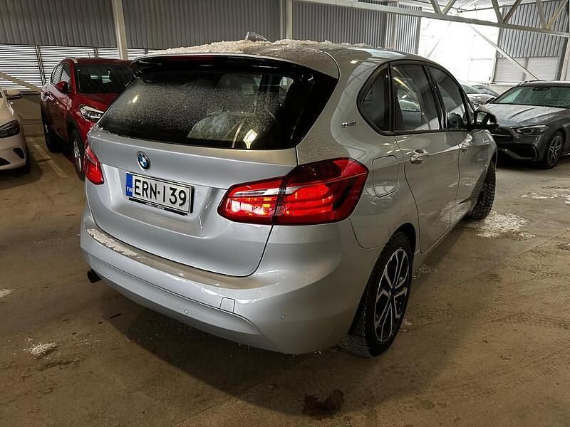 Käytetty BMW 225 Active Tourer 224 HP (164 kW) 2018 Tila-auto