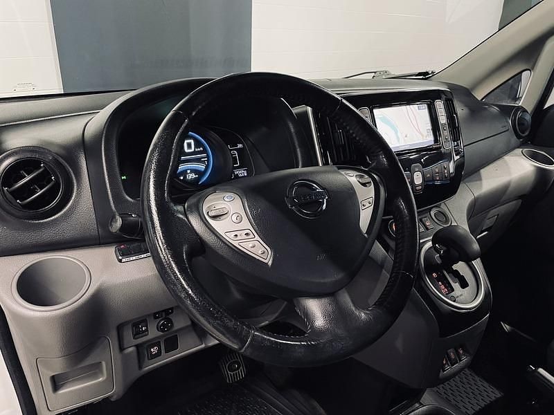 Käytetty Nissan e-NV200 Premium Edition 2018 Valkoinen Tila-auto