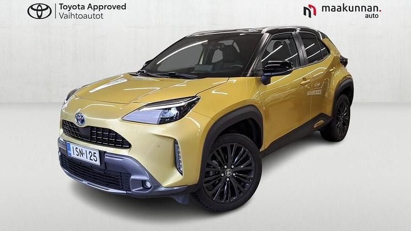 Käytetty Toyota Yaris Cross 92 HP (67 kW) 2022 Ruskea (beige) Katumaasturi