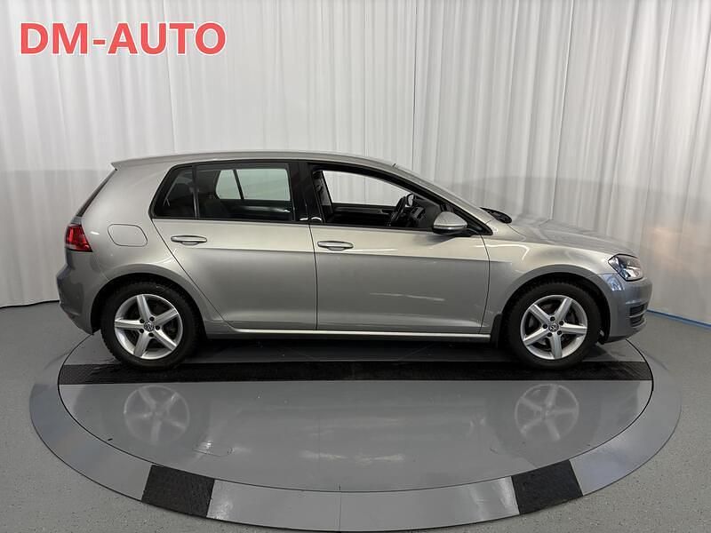 Käytetty VW Golf VII 150 HP (110 kW) 2016 Harmaa Viistoperä
