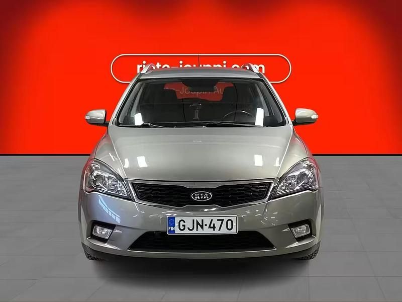 Käytetty Kia Ceed Sportswagon Active 125 HP (91 kW) 2011 Farmari