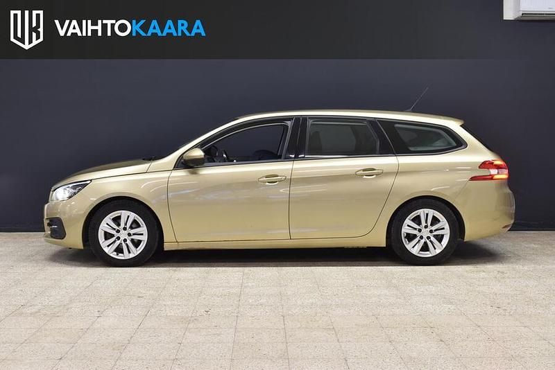 Käytetty Peugeot 308 SW Active 120 HP (88 kW) 2018 Farmari
