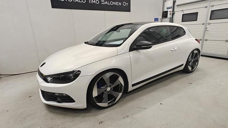 Käytetty VW Scirocco 122 HP (89 kW) 2009 Coupe - kaksiovinen