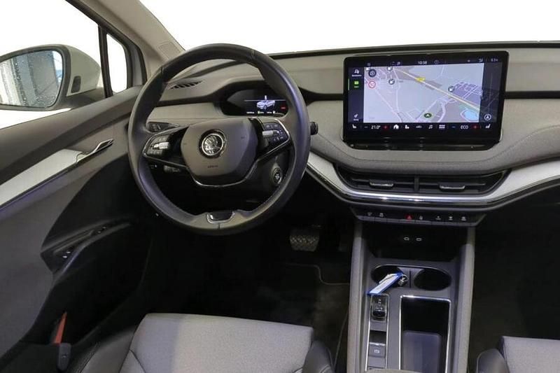 Käytetty Skoda Enyaq iV 132 kW (180 HP) 2022 Katumaasturi