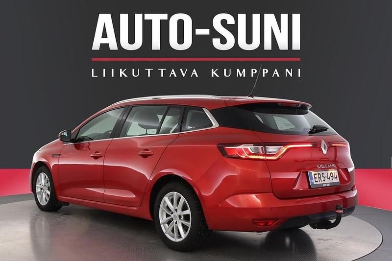 Käytetty Renault Mégane GrandTour Zen 140 HP (102 kW) 2020 Punainen Farmari