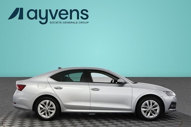 Käytetty Skoda Octavia Style 150 HP (110 kW) 2021 Harmaa Sedan