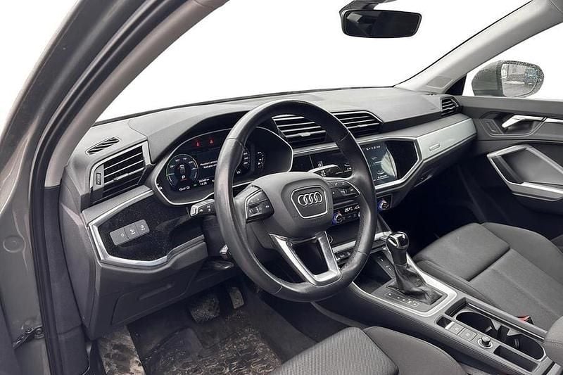 Käytetty Audi Q3 Sportback Business 245 HP (180 kW) 2021 Katumaasturi