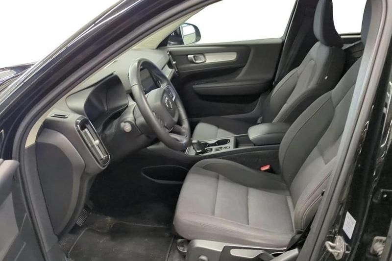 Käytetty Volvo XC40 Inscription 211 HP (155 kW) 2021 Katumaasturi