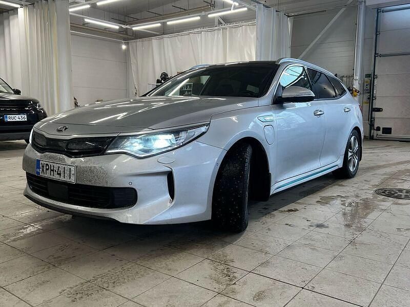 Käytetty Kia Optima 156 HP (114 kW) 2017 Farmari