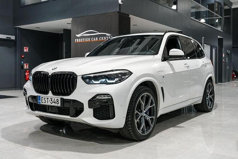 Käytetty BMW X5 M Sport 394 HP (289 kW) 2021 Katumaasturi
