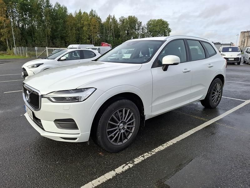 Valkoinen Käytetty 2018 Volvo XC60 Business Edition Katumaasturi | 25 800 € (Supertarjous) - Kuva 1/3