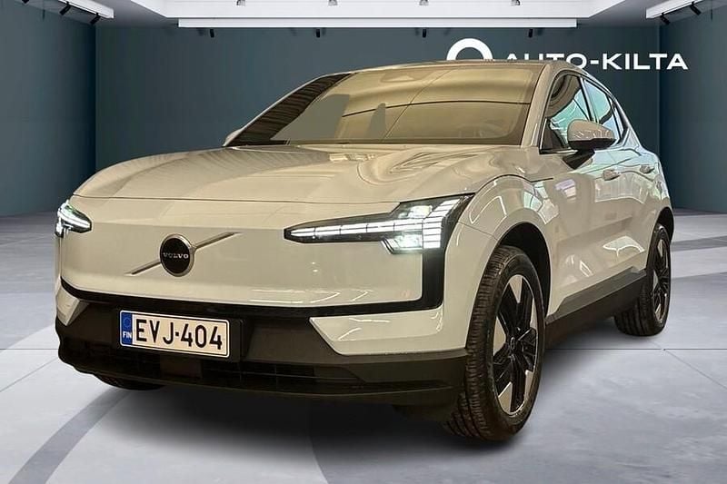 Käytetty Volvo EX30 Core 200 kW (272 HP) 2025 Met. sininen Katumaasturi
