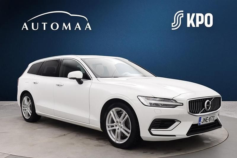Käytetty Volvo V60 Inscription 340 HP (250 kW) 2021 Valkoinen Farmari