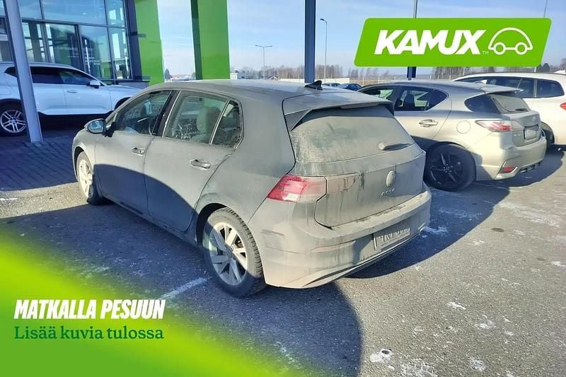 Käytetty VW Golf VIII Edition 150 HP (110 kW) 2020 Hopea / harmaa Sedan