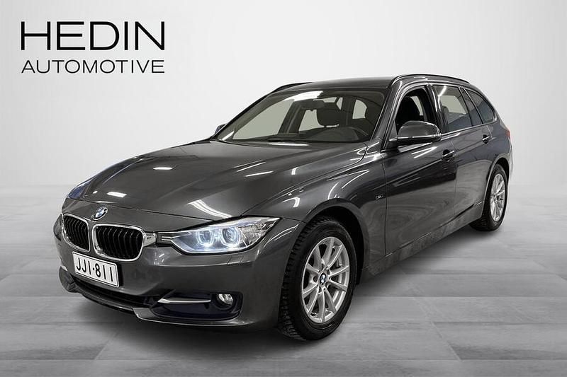 Käytetty BMW 318 Sport Line 143 HP (105 kW) 2014 Harmaa Farmari