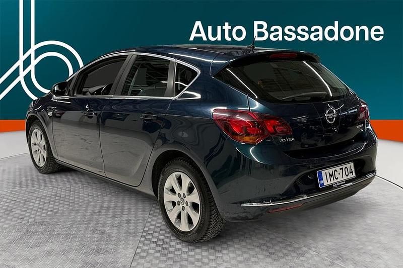 Käytetty Opel Astra drive 140 HP (102 kW) 2015 Viistoperä