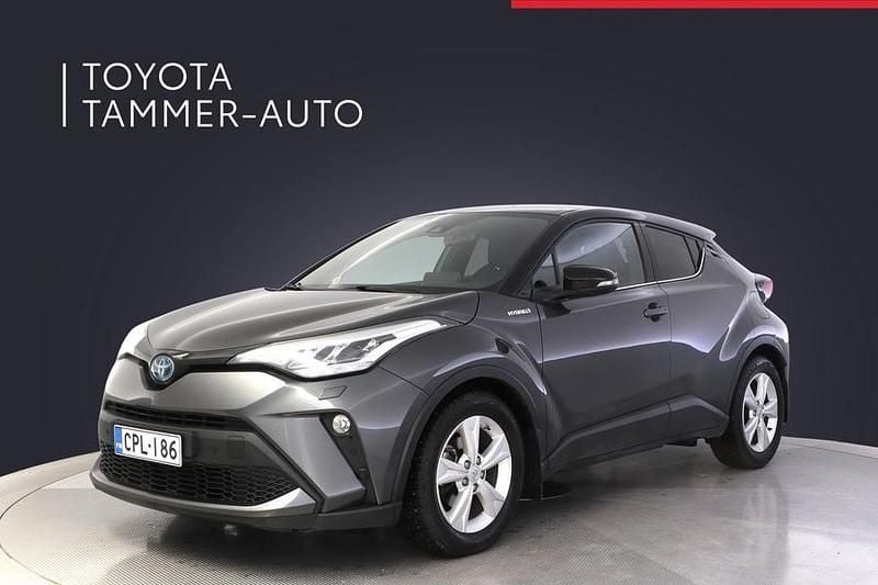 Harmaa Käytetty 2021 Toyota C-HR Edition Katumaasturi | 22 980 € (Perustarjous) - Kuva 1/3