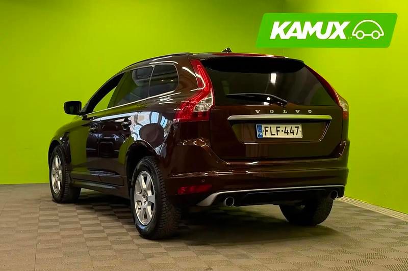 Käytetty Volvo XC60 R-Design 163 HP (119 kW) 2014 Punainen Katumaasturi
