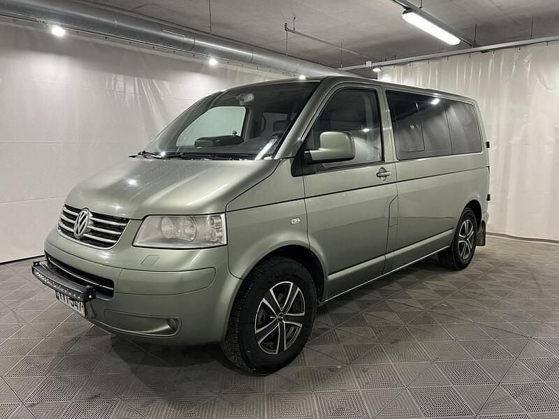 Käytetty VW Caravelle 131 HP (96 kW) 2007 Tila-auto