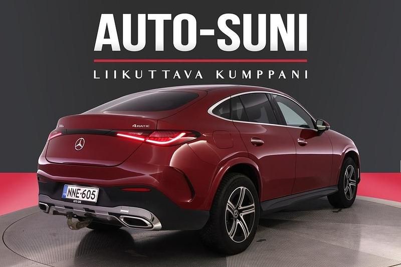Käytetty Mercedes GLC300e Business 313 HP (230 kW) 2023 Punainen Coupe - kaksiovinen
