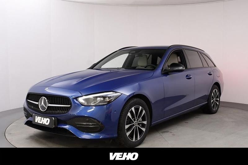 Vihreä Käytetty 2024 Mercedes C300e Business Farmari | 45 300 € (Perustarjous) - Kuva 1/4