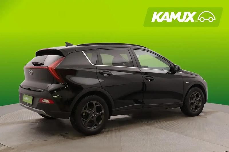 Käytetty Hyundai Bayon Style 120 HP (88 kW) 2023 Musta Katumaasturi