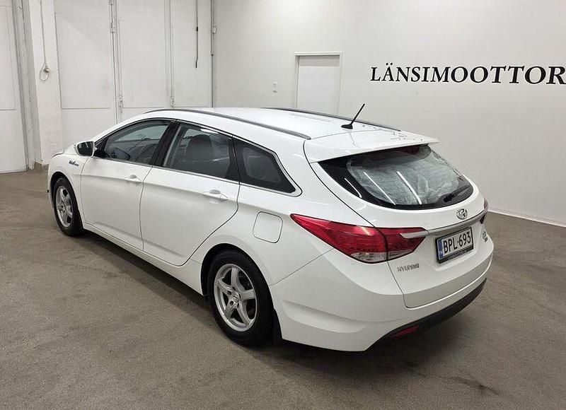 Käytetty Hyundai i40 Comfort 116 HP (85 kW) 2012 Farmari